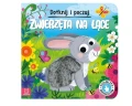 Książeczka sensoryczna Dotknij i poczuj Zwierzęta na łące Aksjomat_83846